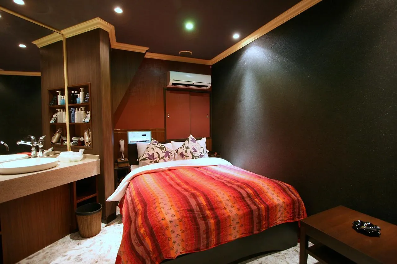 Hotel Celavie Osakajokitazume (Adults Only) 러브호텔
